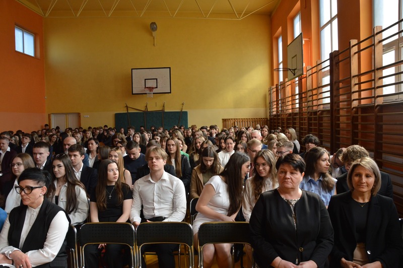 zdjęcie nr 31 - ZAKOŃCZENIE ROKU KLAS CZWARTYCH